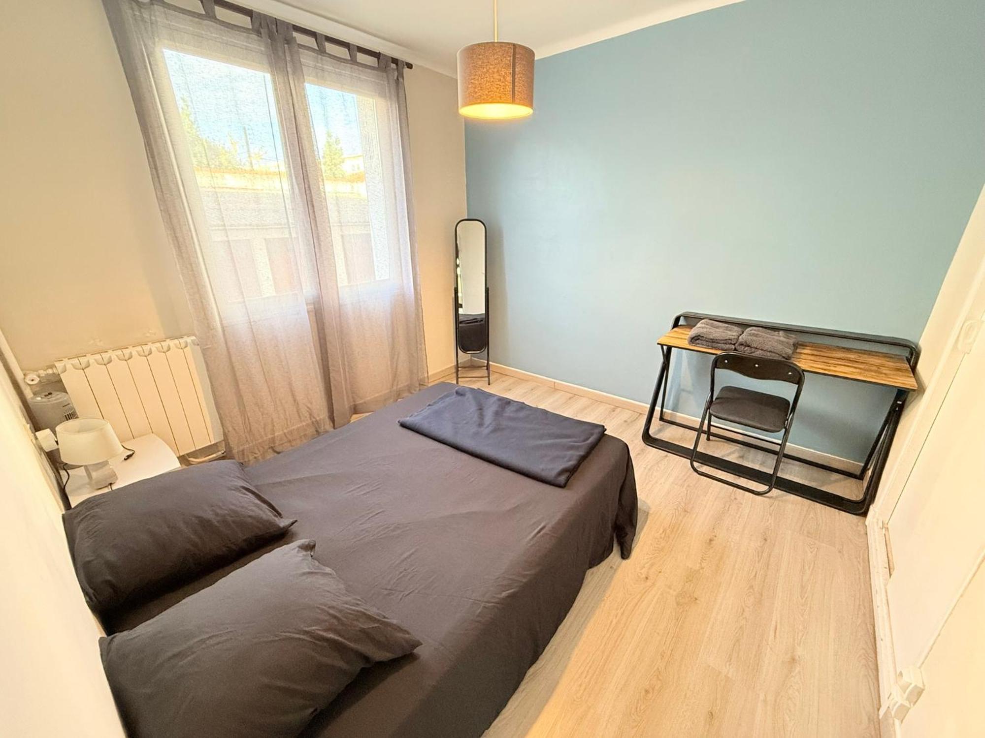 Les Arenes De Nimes - Centre Ville 10 Min Gare -Parking- 2 Chambres Bagian luar foto